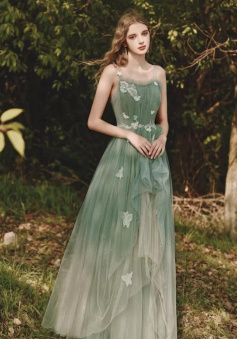 Spaghetti Strap Green Tulle Prom Dresses