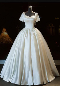 Vintage Sweetheart Satin Long White Wedding Dress