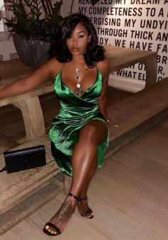 Sexy A-line V Neck Green Short Prom Dress