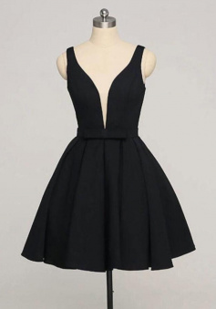 Simple Black Short Homecoming Dresses