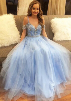 Off-the-Shoulder Floor-Length Tulle Prom Dress With Beading