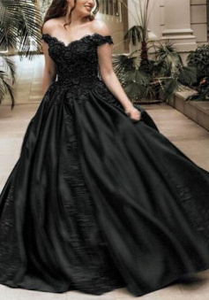 Elegant ball gown black satin prom dresses with lace