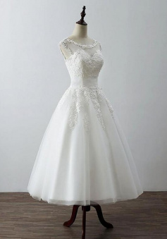 White Tea Length Wedding Dresses With Lace Applique
