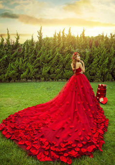 Sweetheart Petals Princess Mermaid Wedding Dresses