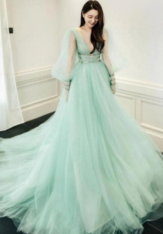 Mermaid Green v neck tulle long prom dress with long Sleeves
