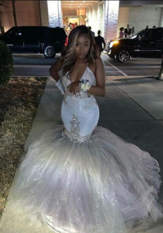 Sexy Lace Floor-Length Prom Dresses