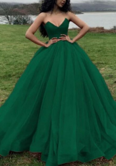 Charming ball gown organza green prom dress