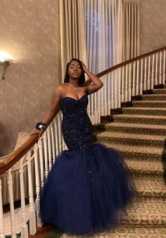 Sweetheart Navy Blue Prom Dress With Beading