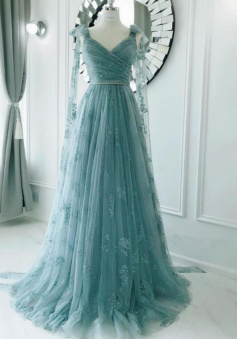 A Line Tulle Long Appliques prom Dress With Long Sleeves