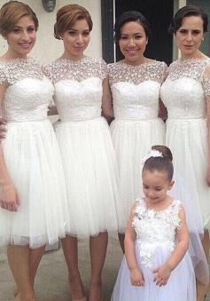 Simple A-line Bateau Knee-Length White Bridesmaid Dresses with Appliques