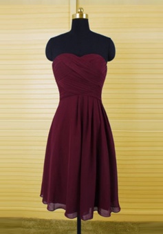 Classic A-Line Sweetheart Knee Length Burgundy Bridemaid Dress with Ruffles