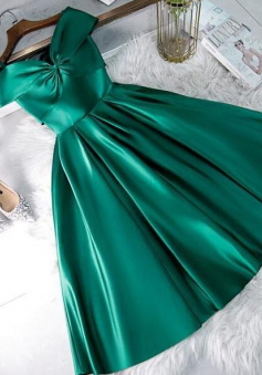 Off Shoulder Green Satin Short Homecoming Dress