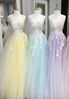 Modest V Neck Tulle Lace Prom Dress For Women
