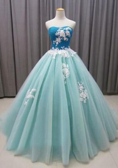 Ball Gown Sweetheart Tulle Prom Dress with Appliques Lace