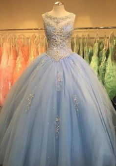 A Line Crystal Beaded Scoop Neck Tulle Quinceanera Dresses