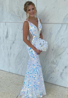 Sheath V-Neck Sequined Long Prom Dress