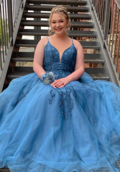 Elegant A-line Blue Prom Dress with Lace appliques