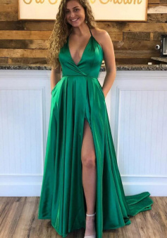 Mermaid Halter Green A Line Split Prom Dresses With Pockets