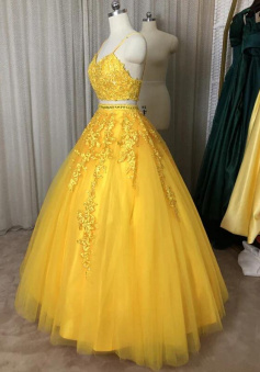 Beautiful Yellow Two Piece Tulle Sweet 16 Dresses