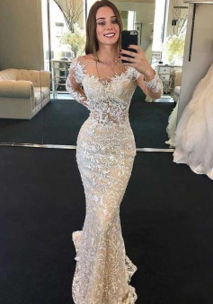Gorgeous Mermaid Round Neck Lace Prom Dresses With Long Sleeves