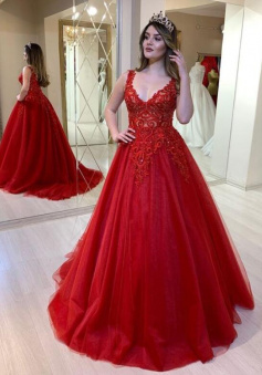 A Line Red Floor Length Prom Dresses With Lace Appliques