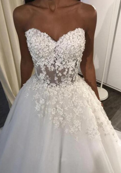 Sweetheart Ball Gown Appliques prom dress for women