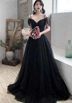 A Line Black Tulle Long Prom Dress