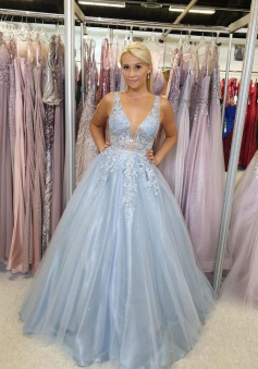 Charming A-Line Long Prom Dresses With Lace Appliques
