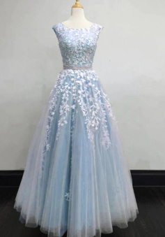 Modest Prom Dresses Tulle Cap Sleeves Lace Embroidery