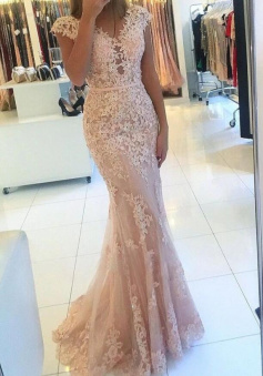 A Line Mermaid/Trumpet Tulle Prom Dresses With Lace Appliques