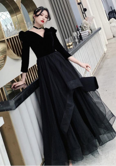 Long Sleeves Top Velvet V Neck Tulle Formal Dresses