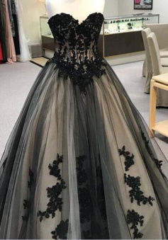 A Line sweetheart black tulle quinceanera dresses with lace appliques