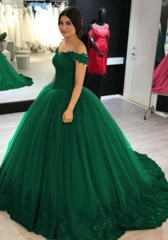Off-the-Shoulder Tulle Ball Gown Quinceanera Dress with Appliques