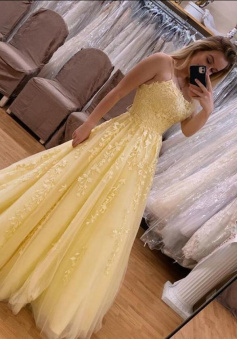 Princess ball gown yellow lace long prom dresses