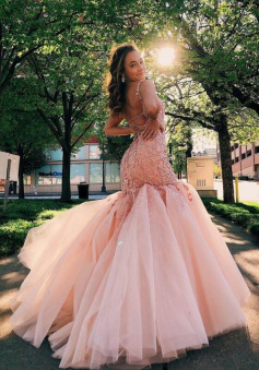 Mermaid lace appliques long lace prom dress