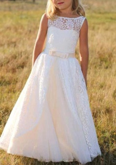 Stunning Bateau Sleeveless Floor-Length Lace Flower Girl Dress with Bowknot