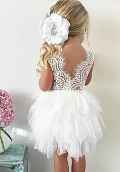 Ball Gown Round Neck Short White Tulle Flower Girl Dress with Lace