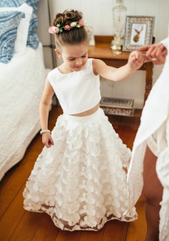 Two Piece Round Neck White Lace Flower Girl Dress