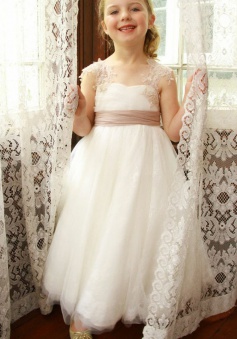 A-Line Square White Tulle Flower Girl Dress with Sash Appliques Lace