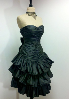 Vintage Short Party Dress Strapless Ruffles Homecoming Dress      