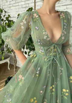 Elegant V Neck Green Tea Length Prom Dresses    