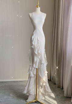 White Sheath Halter Backless Wedding Dress   