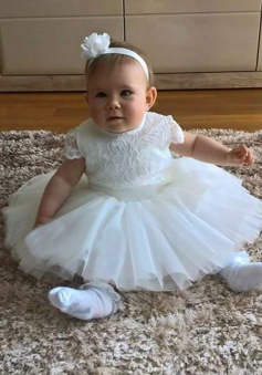 A-Line Round Neck Short White Tulle Flower Girl Dress with Lace