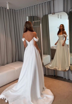 Satin A Line Wedding Dresses Sleeveless Off The Shoulder Silt Bridal Gowns Long Train Wedding Party Gowns Custom Made    
