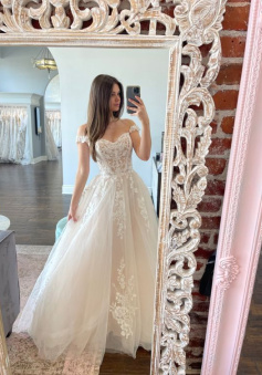 Off-the-shoulder Lace Ball gown Wedding Dress   