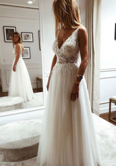 Tulle Lace A-line V-neck Wedding Dresses     