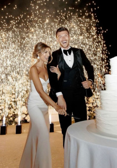 Sexy Mermaid Wedding Dress 2025 Soft Satin Gowns Sweetheart Pleats Silt Long Formal Bridal Gown    