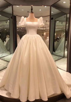 Spauare Neckline Bubble Sleeves Satin Wedding Dresses, Vintage Bridal Gown     