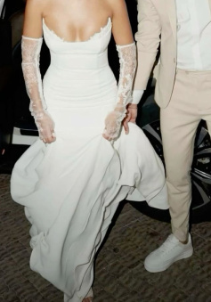 White Strapless Mermaid Long Elegant Wedding Dresses Princess Bridal Gown With Gloves      