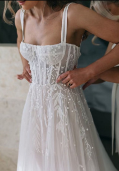 A Line Straps Tulle Long Wedding Dress Princess Bridal Gown      